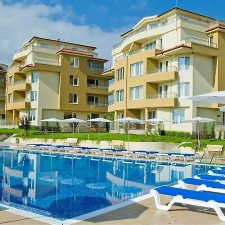 Apartment аппартамент Pines